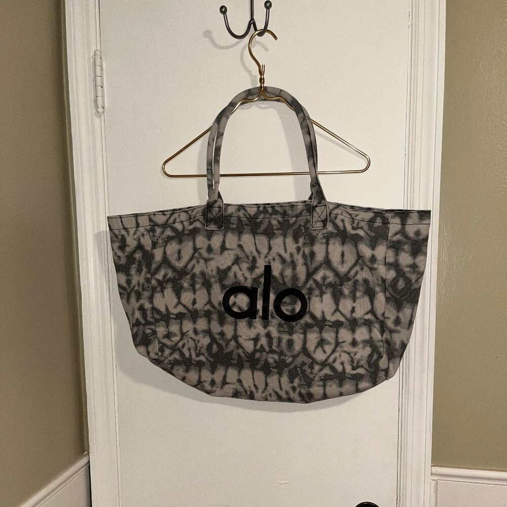 Alo Grey Tie Dye Yoga tote bag